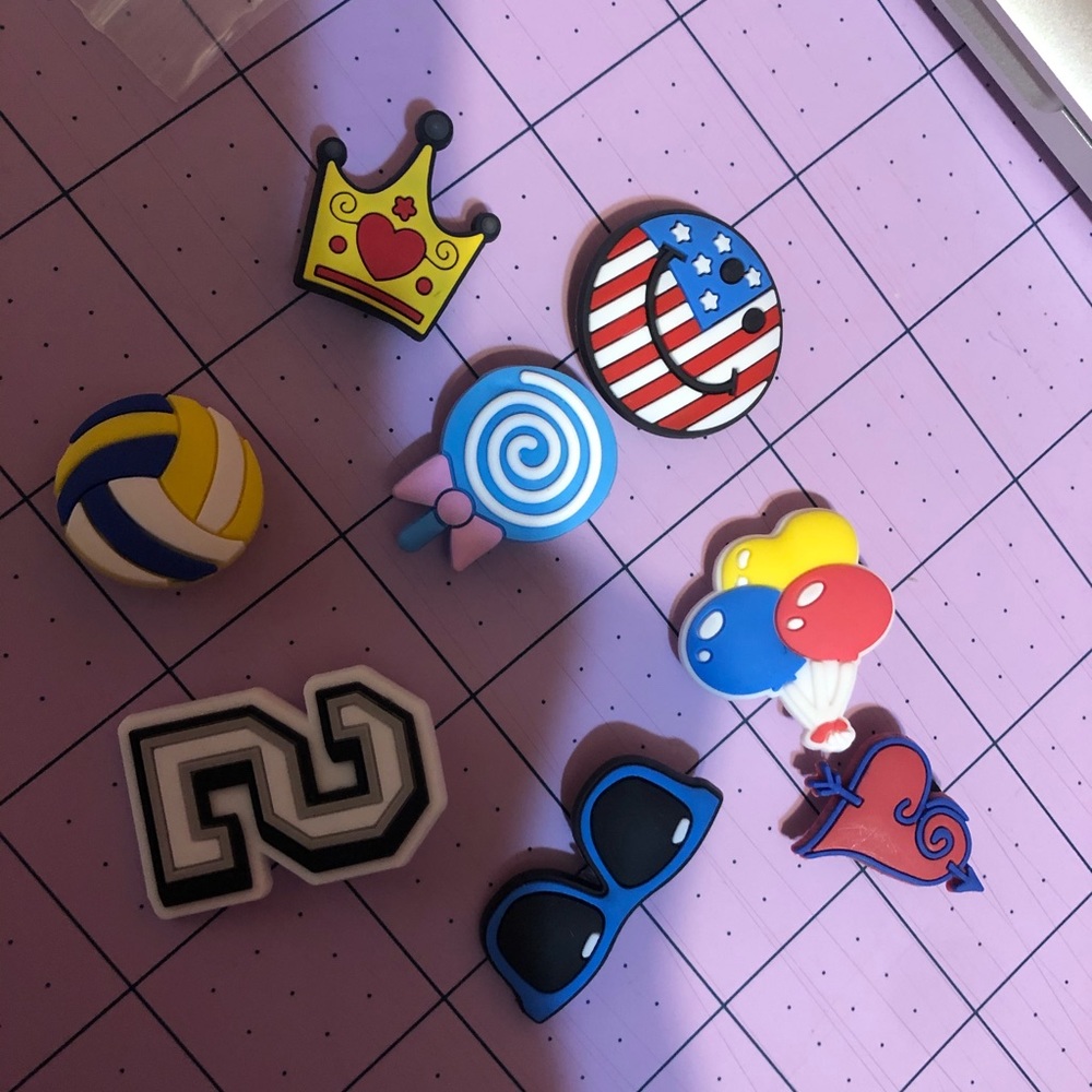 Croc charms